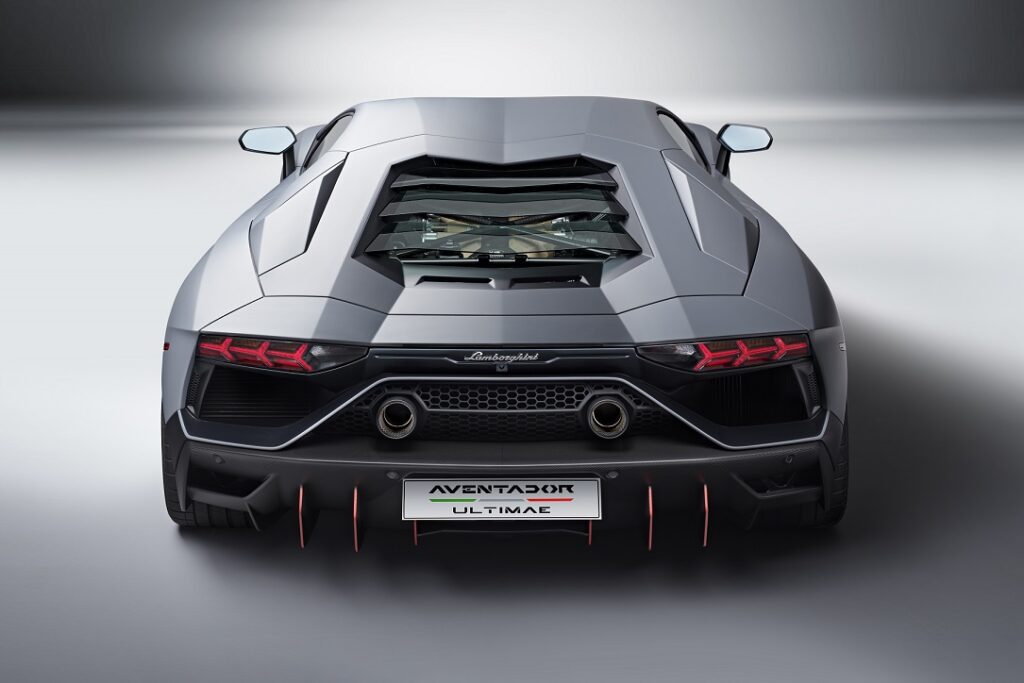 ランボルギーニ “最新”が“最後”のアヴェンタドール Lamborghini 