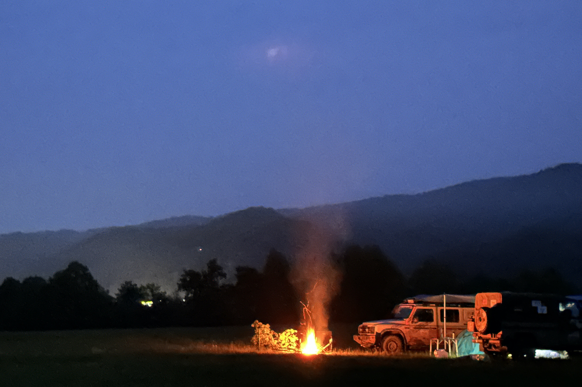 SUVとは呼ばれたくない!真のオフローダー「Ineos Grenadier(イネオス グレナディア)」で最大の冒険アドベンチャー&究極のオフ