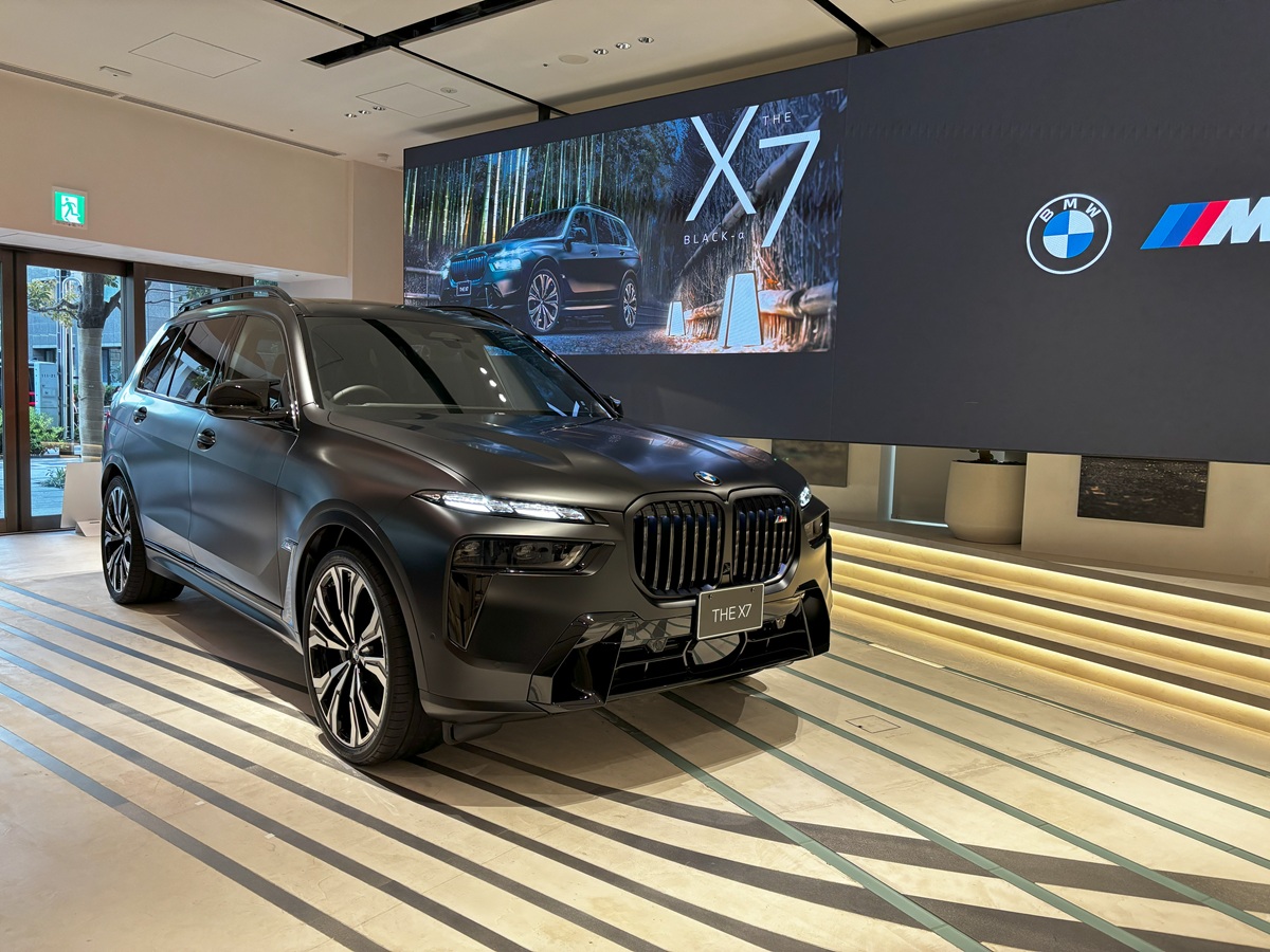 BMW X7の日本専用限定車「BMW X7 BLACK-α（ブラックアルファ）」登場 - AUTO BILD JAPAN Web（アウトビルト ...