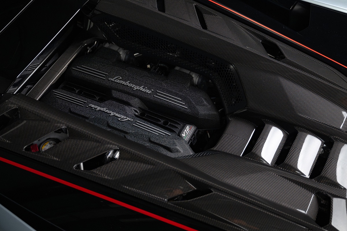 Lamborghini-Revuelto-SV-SF-14-