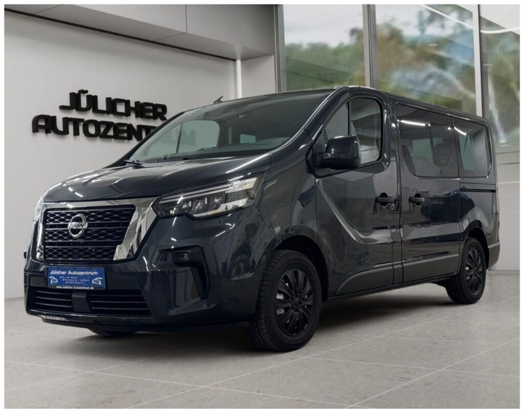 オススメ並行輸入車 現地中古車在庫｜ 日産 プリマスター コンビ Tekna 2.0 dCi170 L1 EDC 8人乗り 左ハンドル