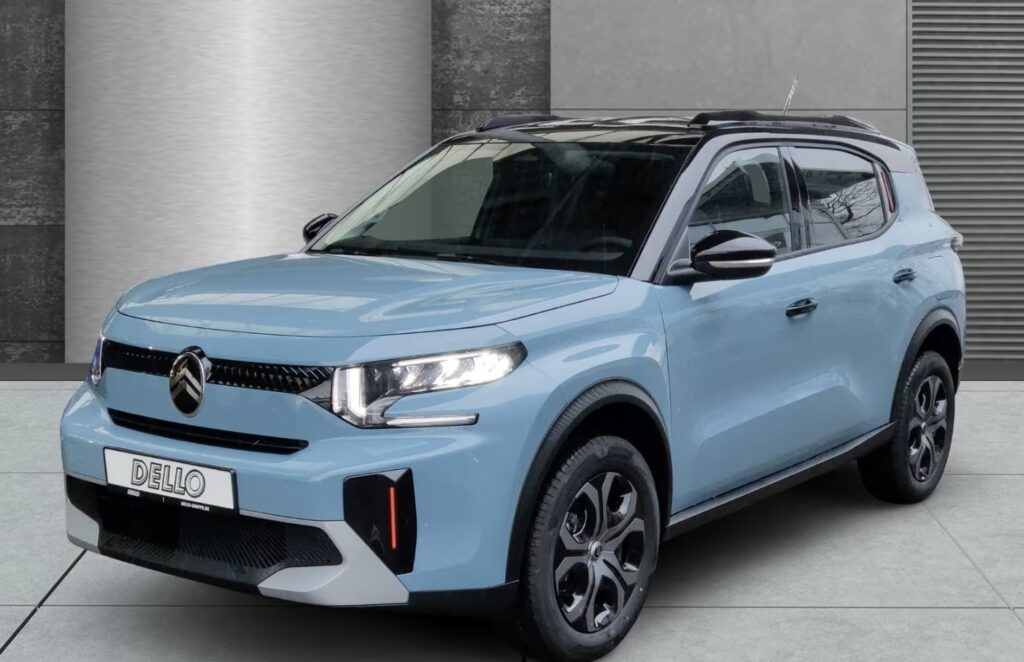 オススメ並行輸入 新車在庫｜7人乗り！新型シトロエン C3エアクロスPlus PureTech100 左ハンドル 6MT