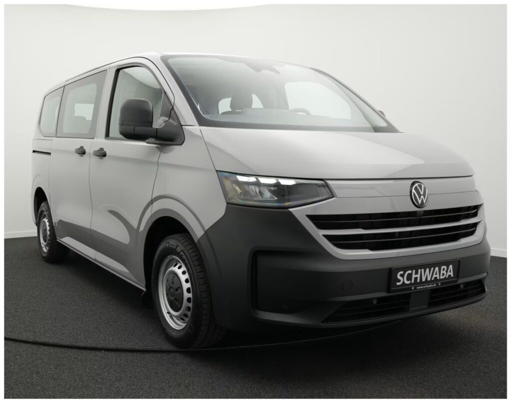オススメ並行輸入 ディーラー中古車在庫｜新型フォルクスワーゲン T7 コンビ 2.0TDI 150PS 9人乗り SWB 8AT 左ハンドル